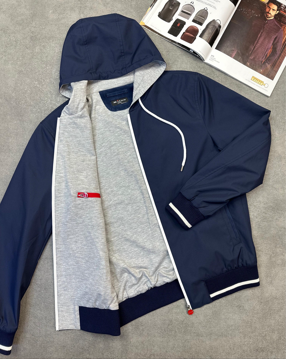 Ветровка Kiton