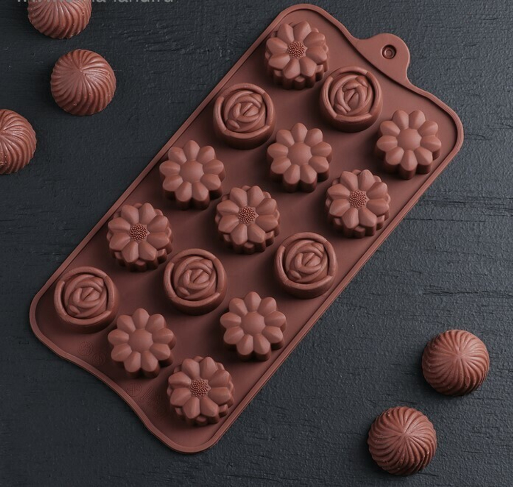 Форма для льда и шоколада "Цветы", 15 ячеек