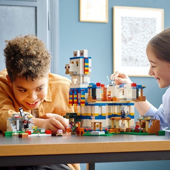 Lego konstruktor 21188 The Llama Village