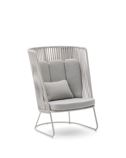 Уличное кресло Saconca с высокой спинкой из веревочного шнура и серой оцинкованной стали La Forma Испания 