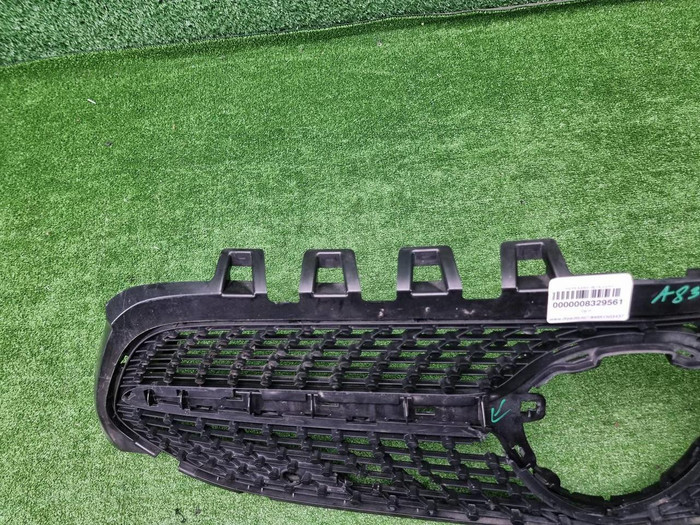 Решетка радиатора Mercedes A W177 (2018-2022)