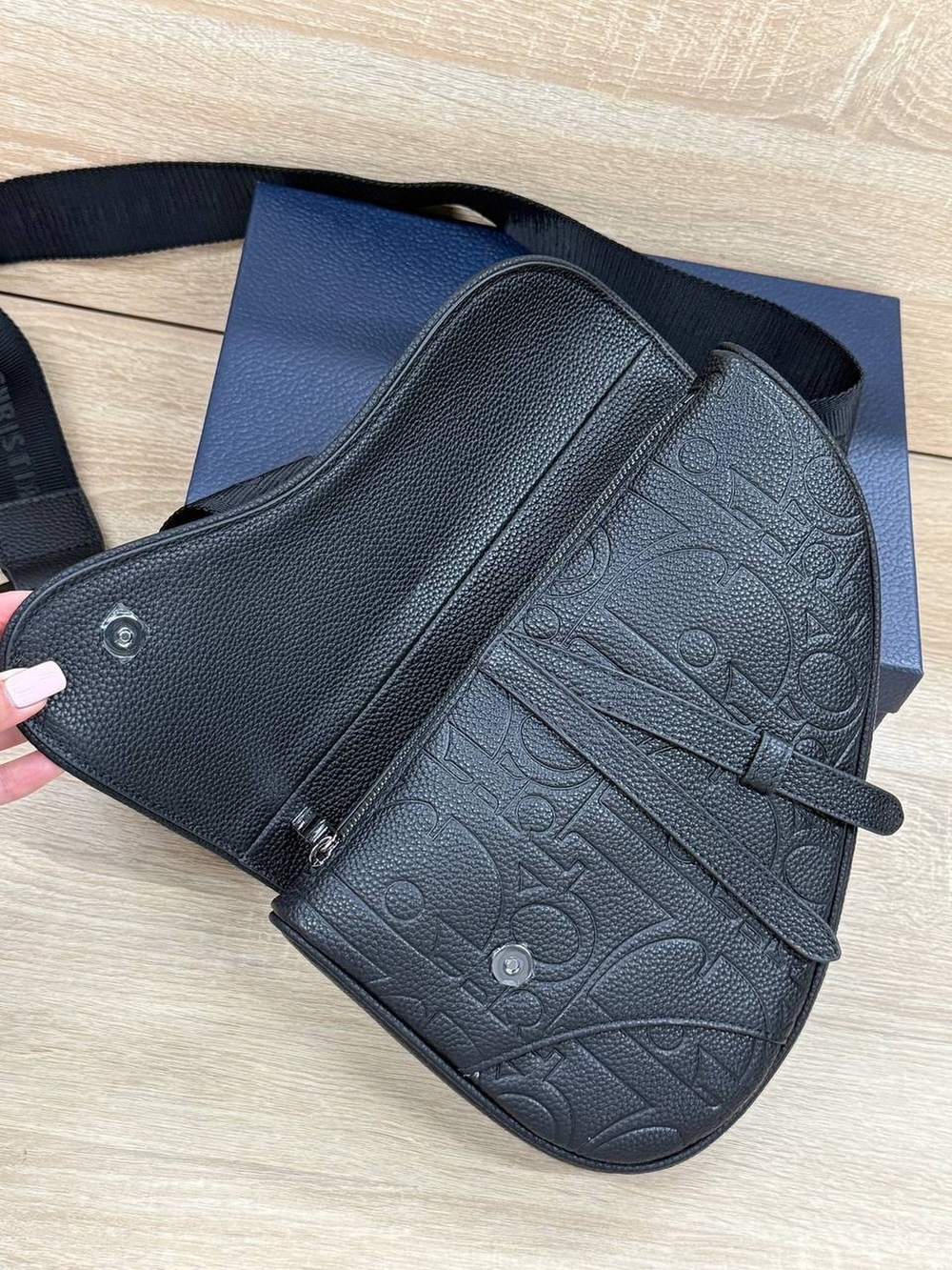 Сумка через плечо Christian Dior Saddle