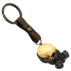 Брелок Череп в химзащите (142)