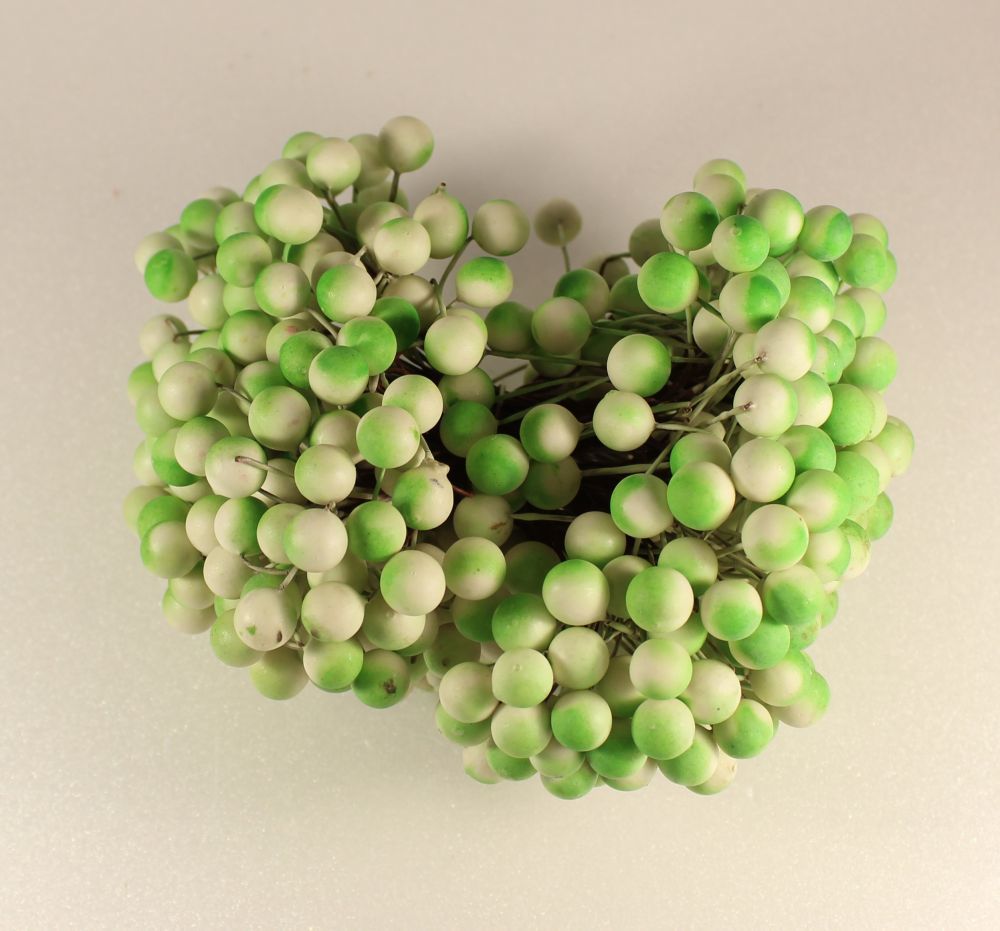 `Ягоды 10 мм (длина 16см), цвет бело-зеленый, 1 уп = 40 ягодок ( 20 веточек), Арт. Р-ЯГ0028-40