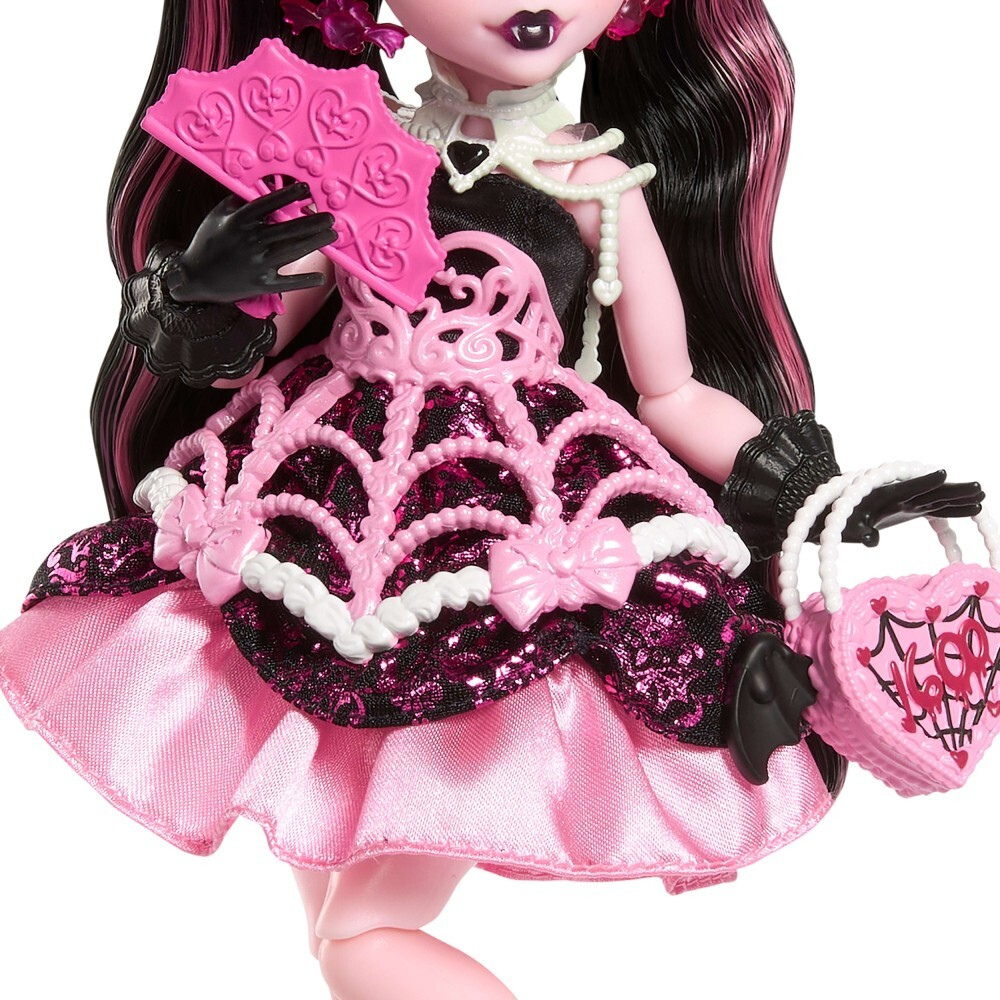 Monster High - Страшный день рождения куклы Дракулы + аксессуары JBG74