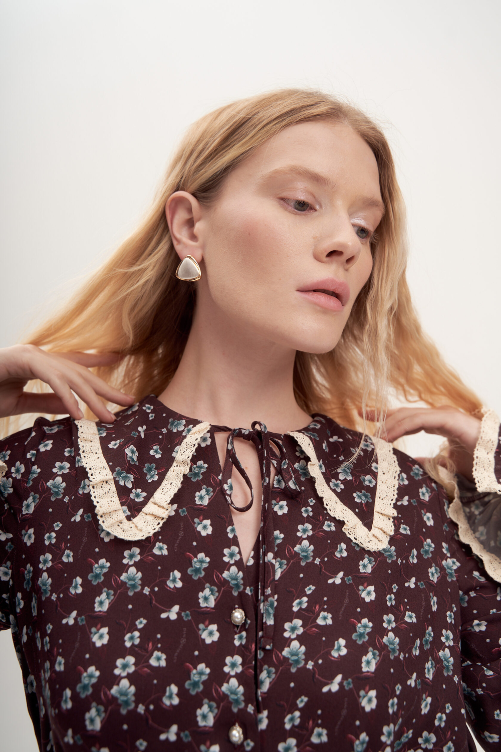 Платье с кружевной отделкой DAN MARALEX