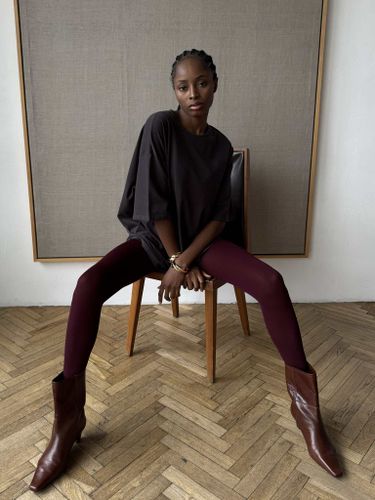 Коричневая оверсайз футболка с принтом