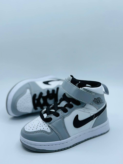 Кроссовки для мальчиков Nike Air Jordan
