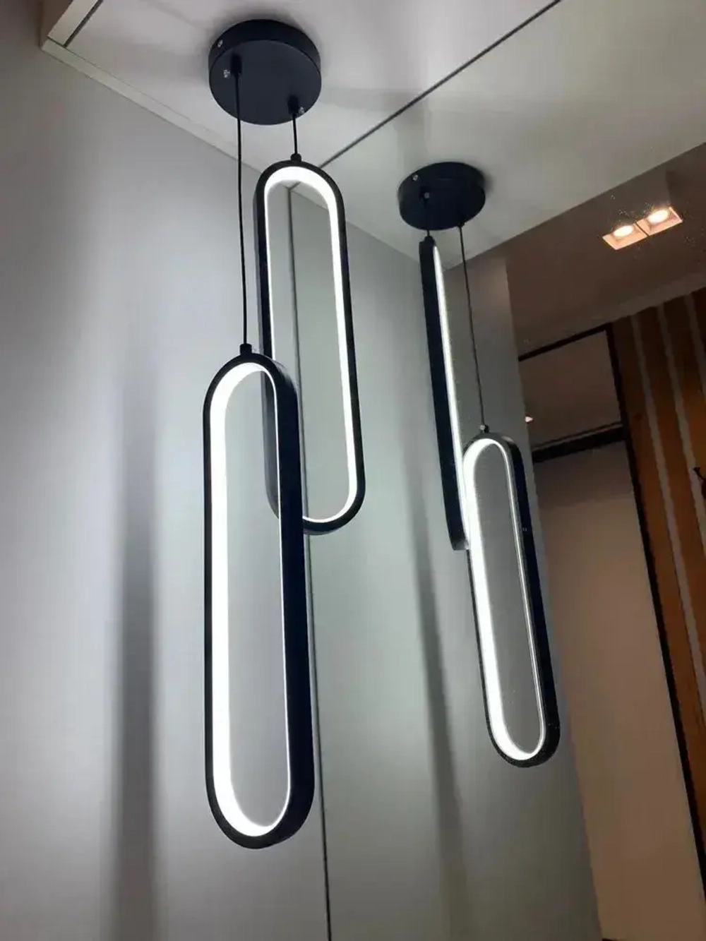 Подвесной светильник; Люстра подвесная 36 Вт; черный