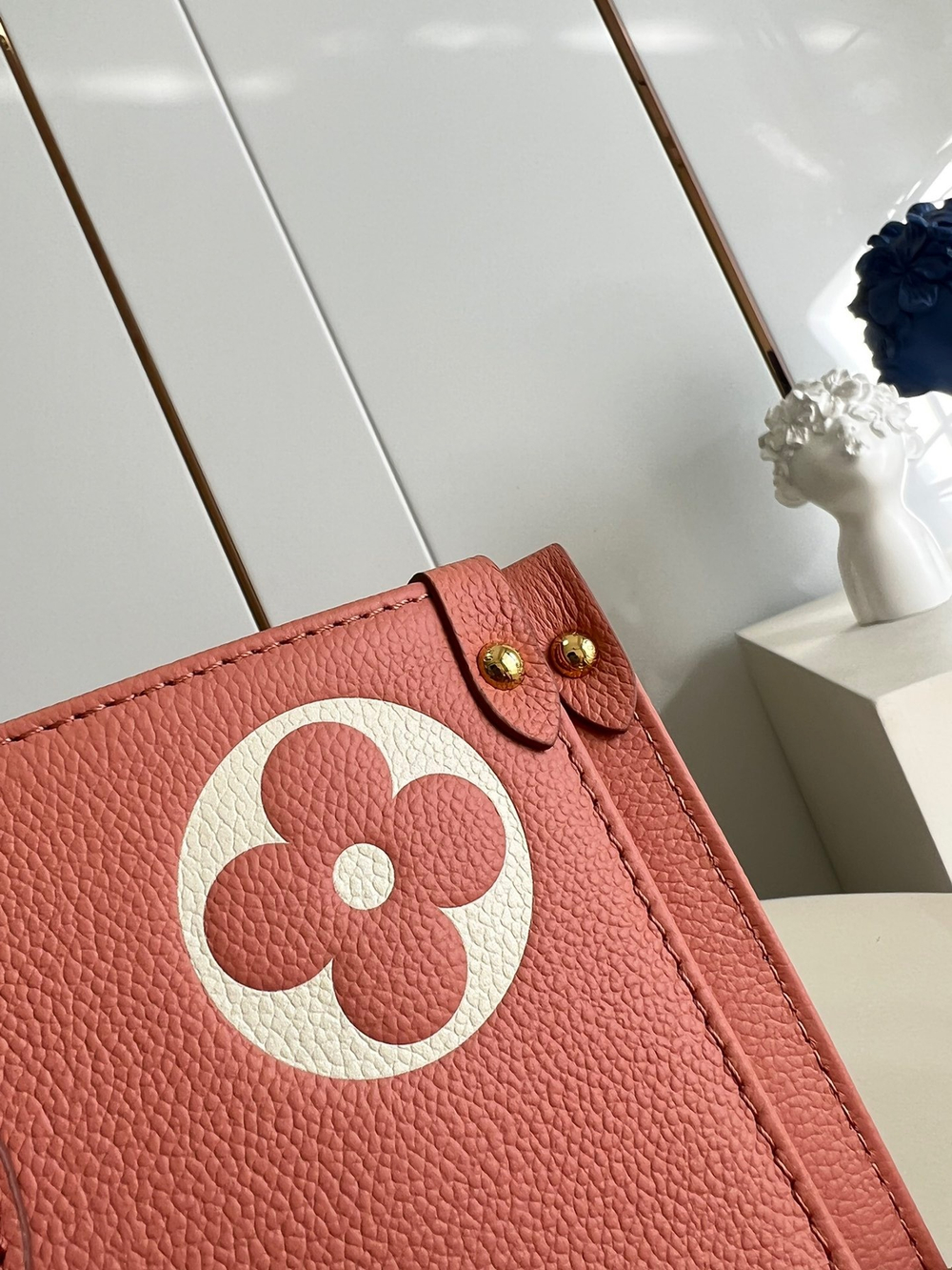 Louis Vuitton Onthego MM