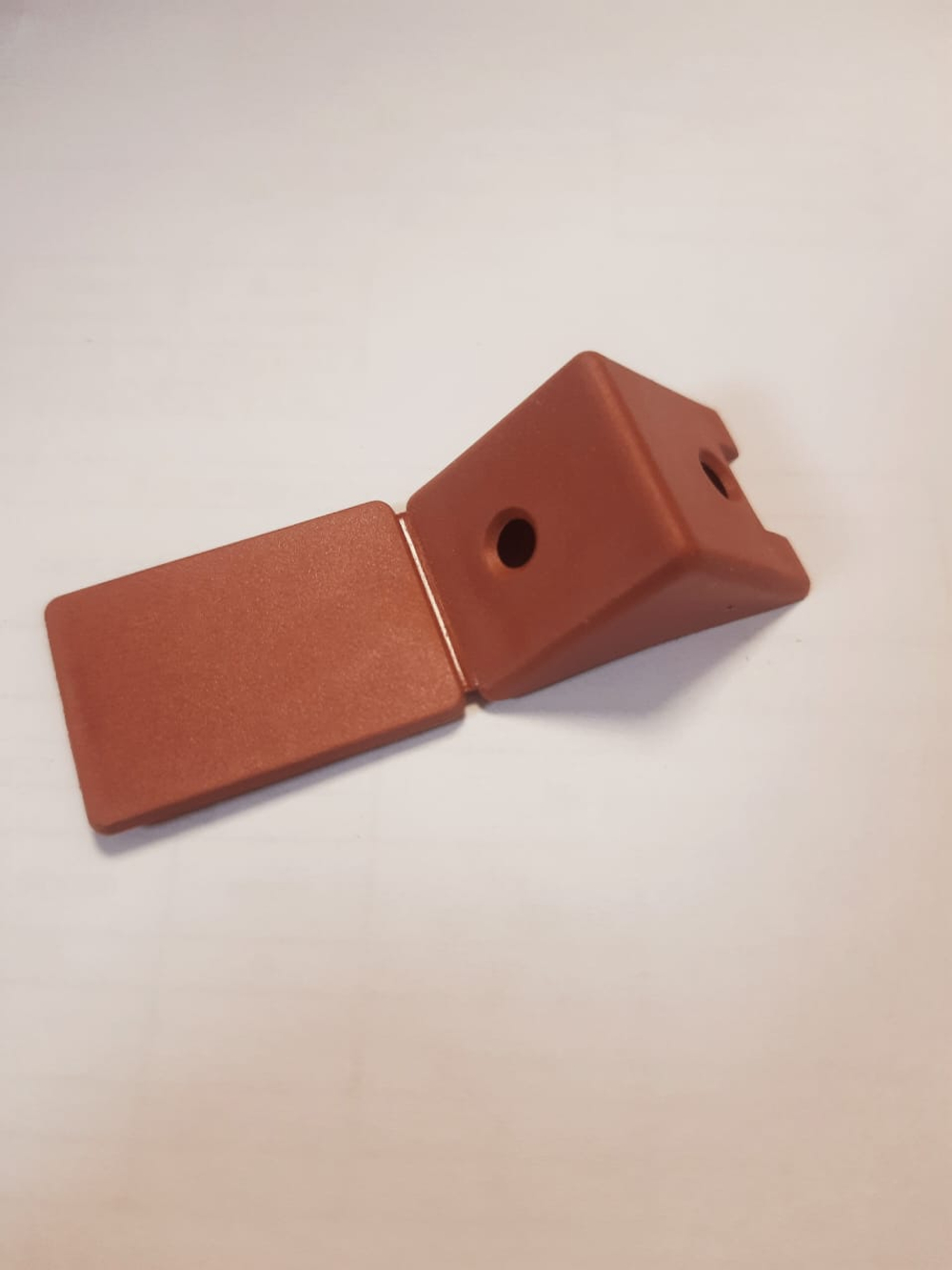 Уголок монтажный пластмассовый, Вишня