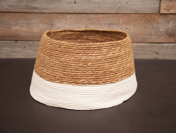 Джутовая корзинка для елки 26х50 House of Seasons коричневая с белой полосой