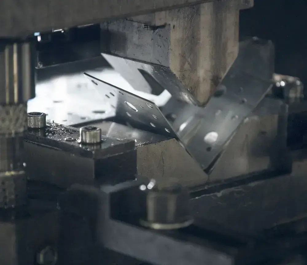 ПЗМ Уголок перфорированный крепежный Усиленный 70 мм x 55 мм 50 шт.