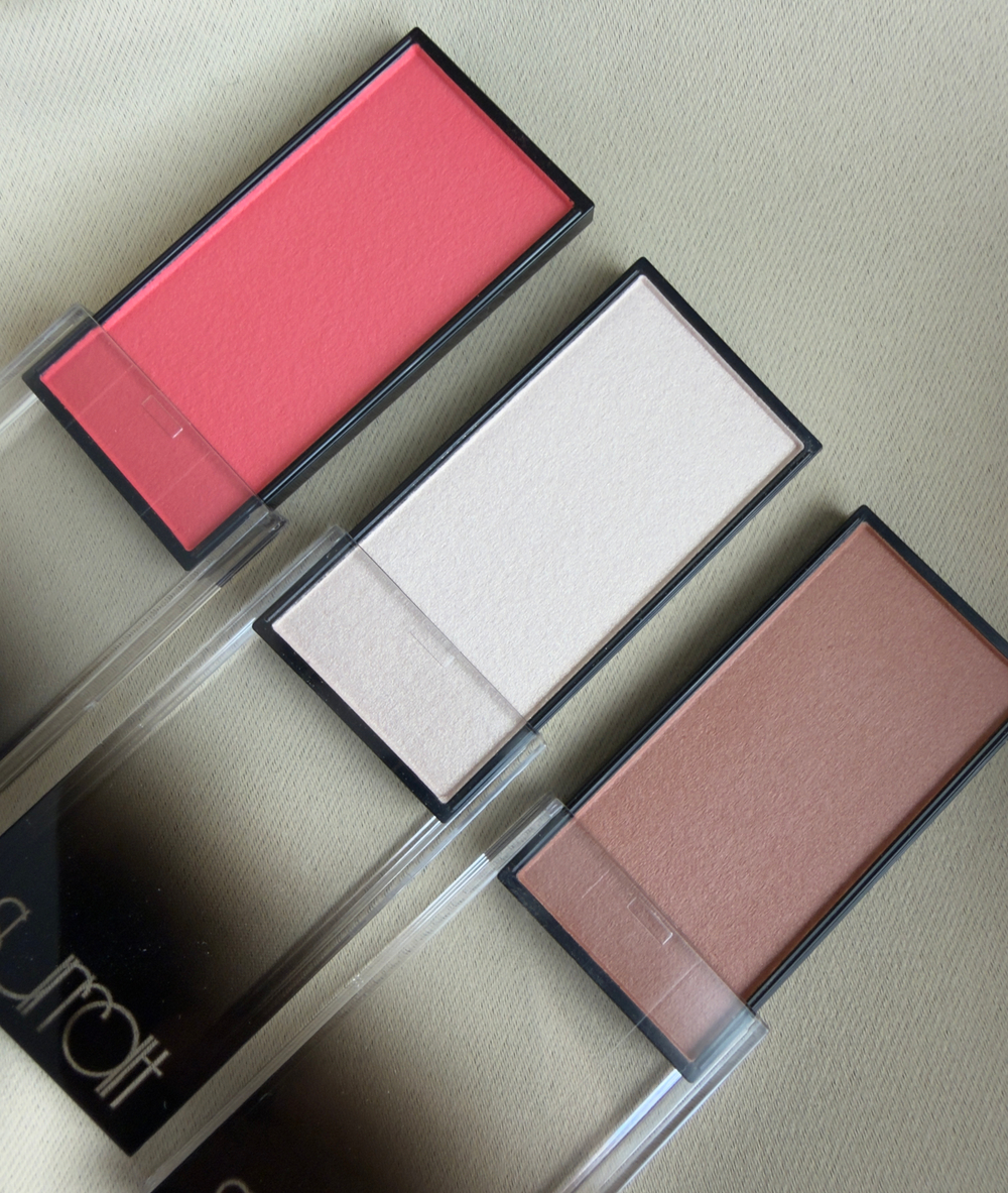 Румяна Surratt