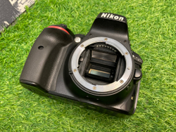 Nikon D5300 kit 18-55mm 3.5-5.6GII VR 63000 кадров