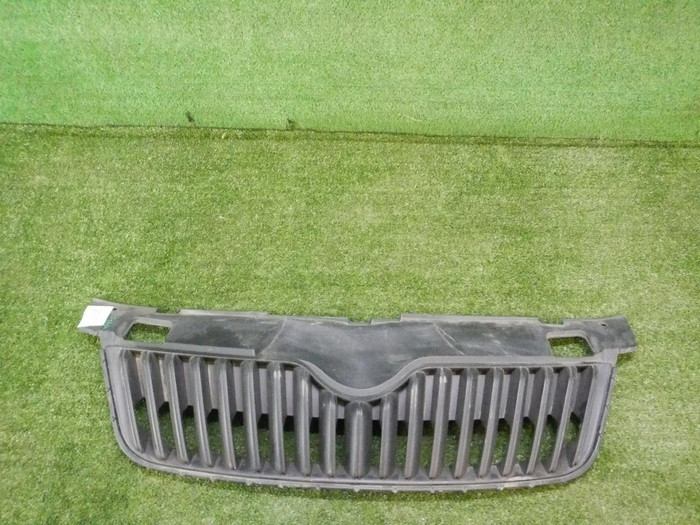 Решетка радиатора Skoda Fabia 2 (2010-2014)