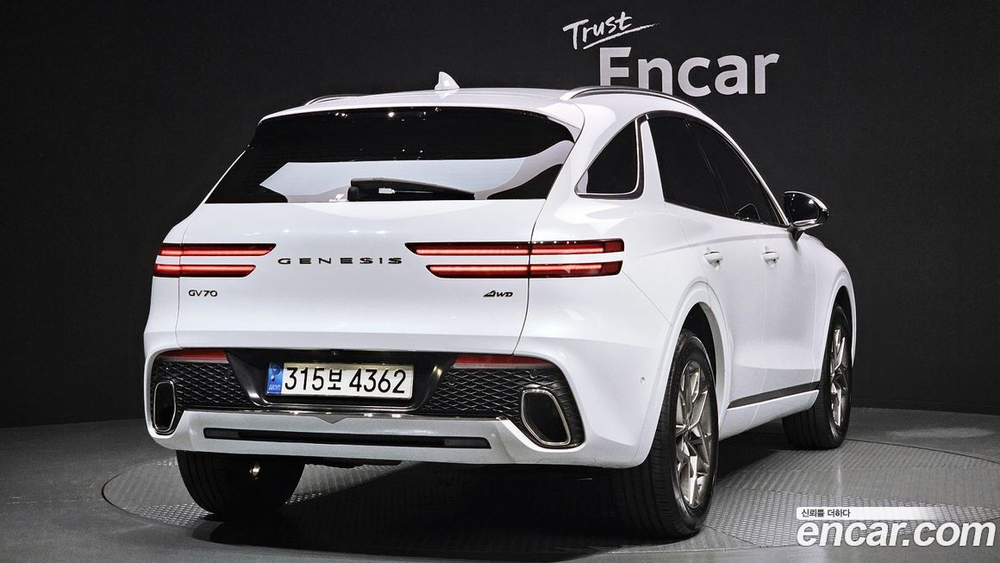 Genesis GV70 2.5T Бензин AWD (10.2021)