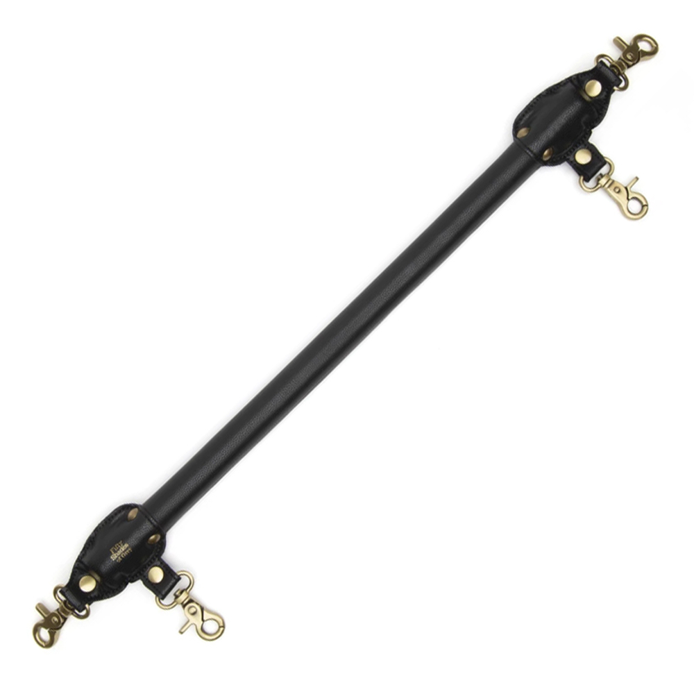 Кожаная распорка для бондажа Fifty Shades of Grey Bound to You Spreader Bar Black