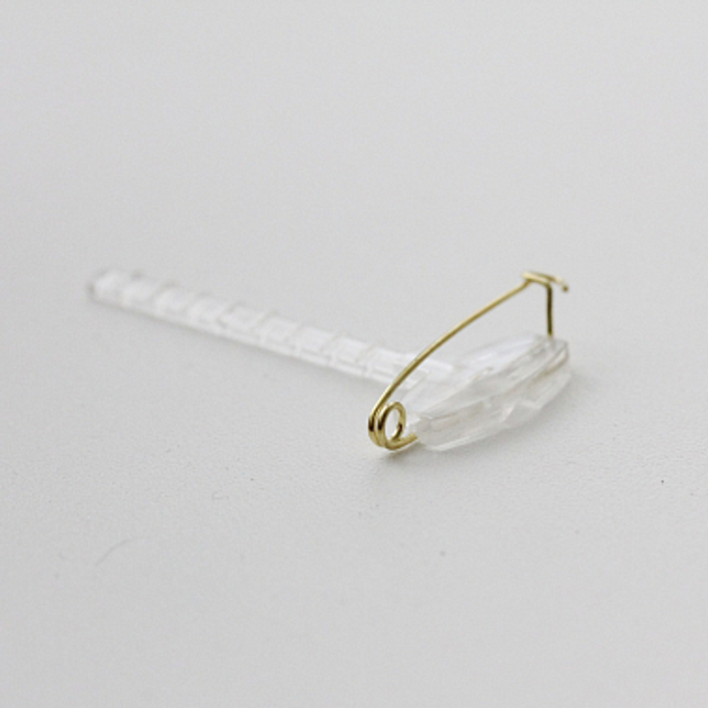 Основа для бутоньерки (пластик в асс.)