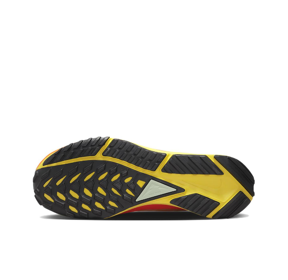 Мужские кроссовки Nike Pegasus Trail 4 Gore-tex 'Yellow Orange' DJ7926-500