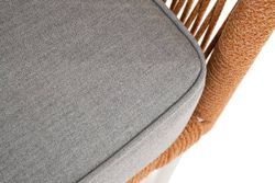 "Канны" диван 2-местный плетеный из роупа, каркас алюминий светло-серый (RAL7035) муар, роуп оранжевый меланж круглый, ткань светло-серая