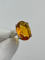 Кольцо с жёлтым кристаллом