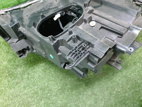 Битая Фара правая BMW X1 F48 (2019-2022) LED