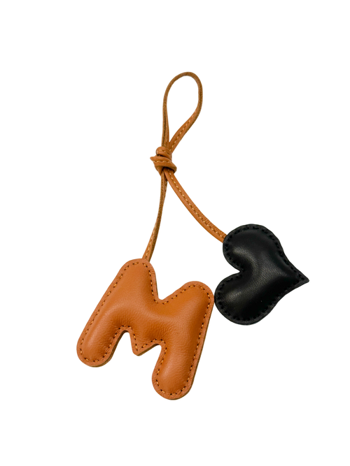 Брелок LOVE карамельного цвета