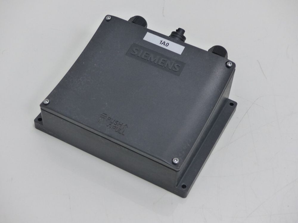 SIEMENS 6AV6 671-5AE00-0AX0