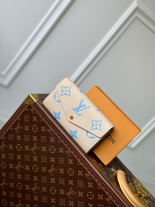 Louis Vuitton Sarah Wallet