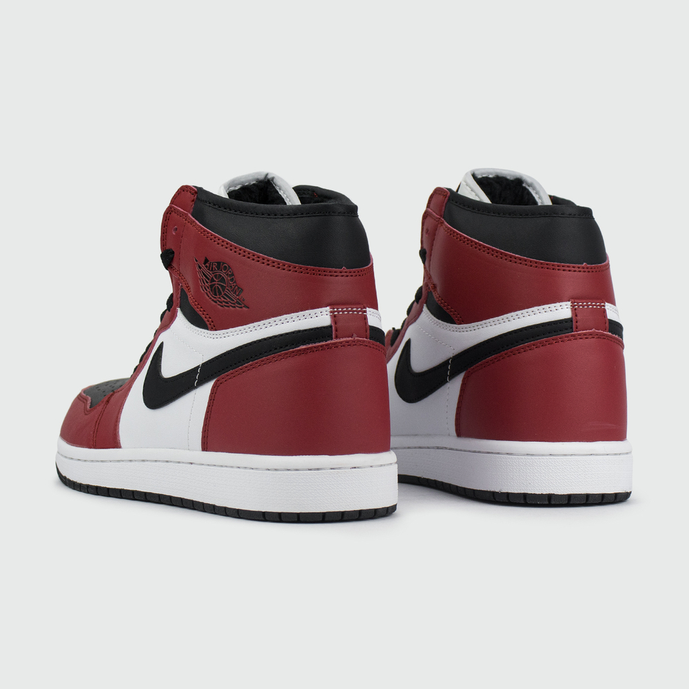 Кроссовки Nike Air Jordan 1 Red / Black with Fur