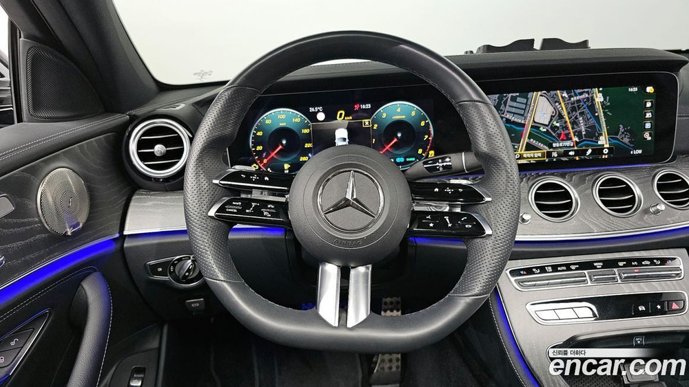 Mercedes-Benz E-Class W213 E350 4MATIC AMG Line (04.2022)