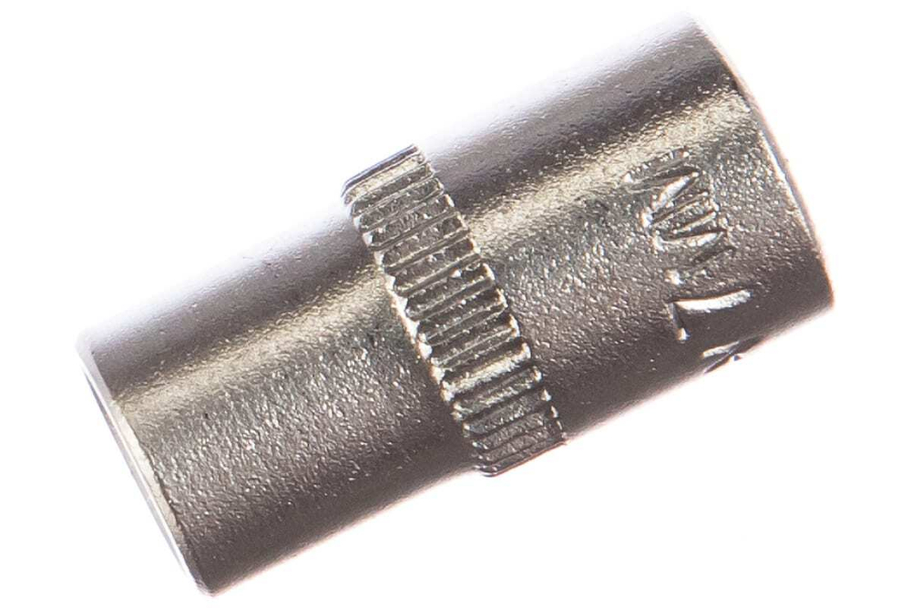 Головка торцовая МАСТЕР (7 мм; 1/4"; Cr-V; FLANK) Зубр 27715-07