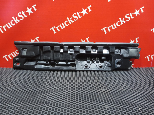 Уплотнитель капота правый 2020г