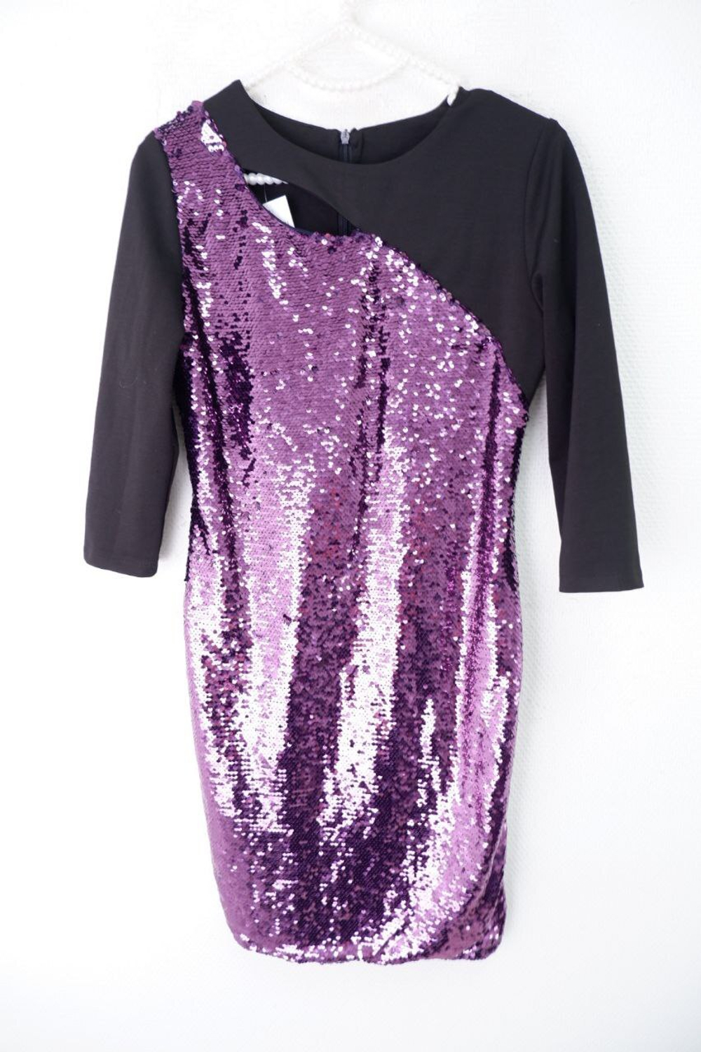 Платье Glamour с пайетками 44 размер