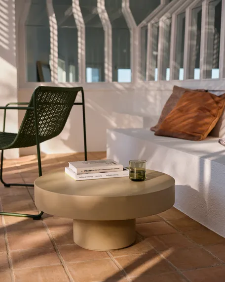 Aiguablava Журнальный столик бежевый цементный Ø66 см