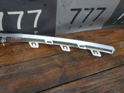 Молдинг переднего бампера правый Geely Atlas Pro 21-нв Б/У Оригинал 8891573320