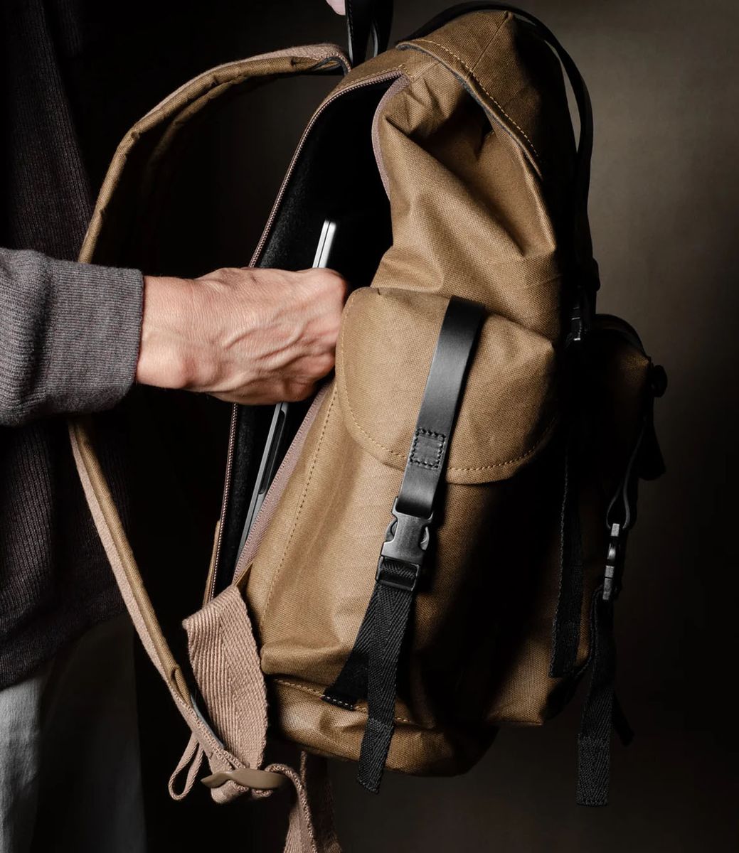 Hard Graft Berg Brownish — рюкзак из ткани X-Pac