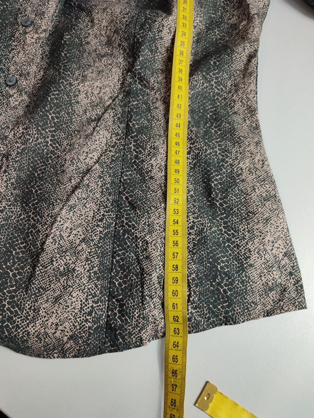 Блузка Marks&Spencer приталенная, визуально на 50 размер