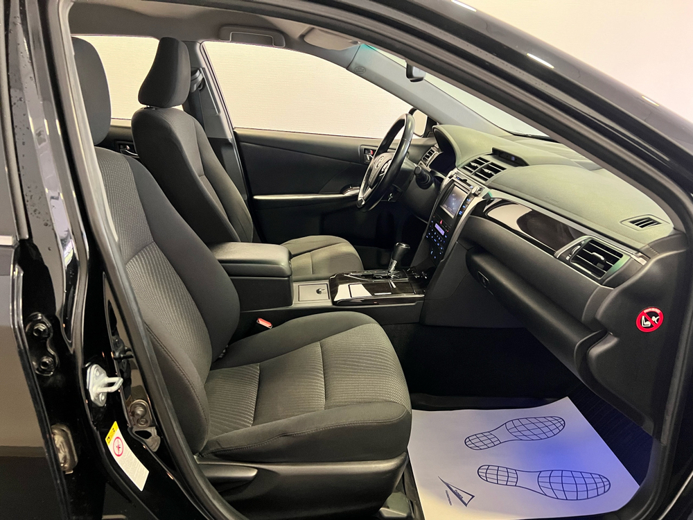 Toyota Camry, 2015 год