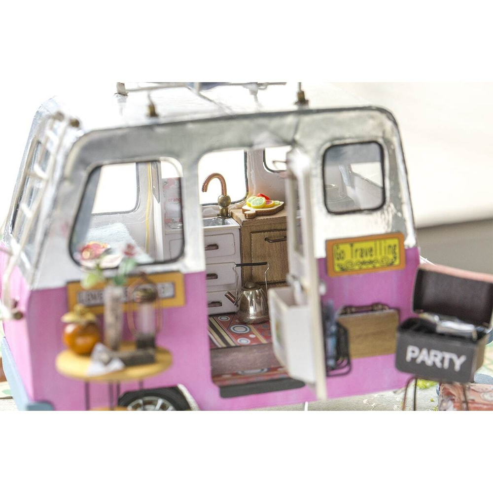Домик на колесах Happy Camper от Rolife - Интерьерные конструкторы Rolif румбокс, сборная модель из дерева, для сборки своими руками