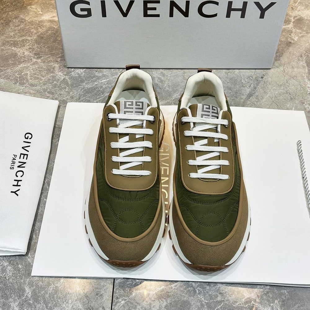Кроссовки Givenchy