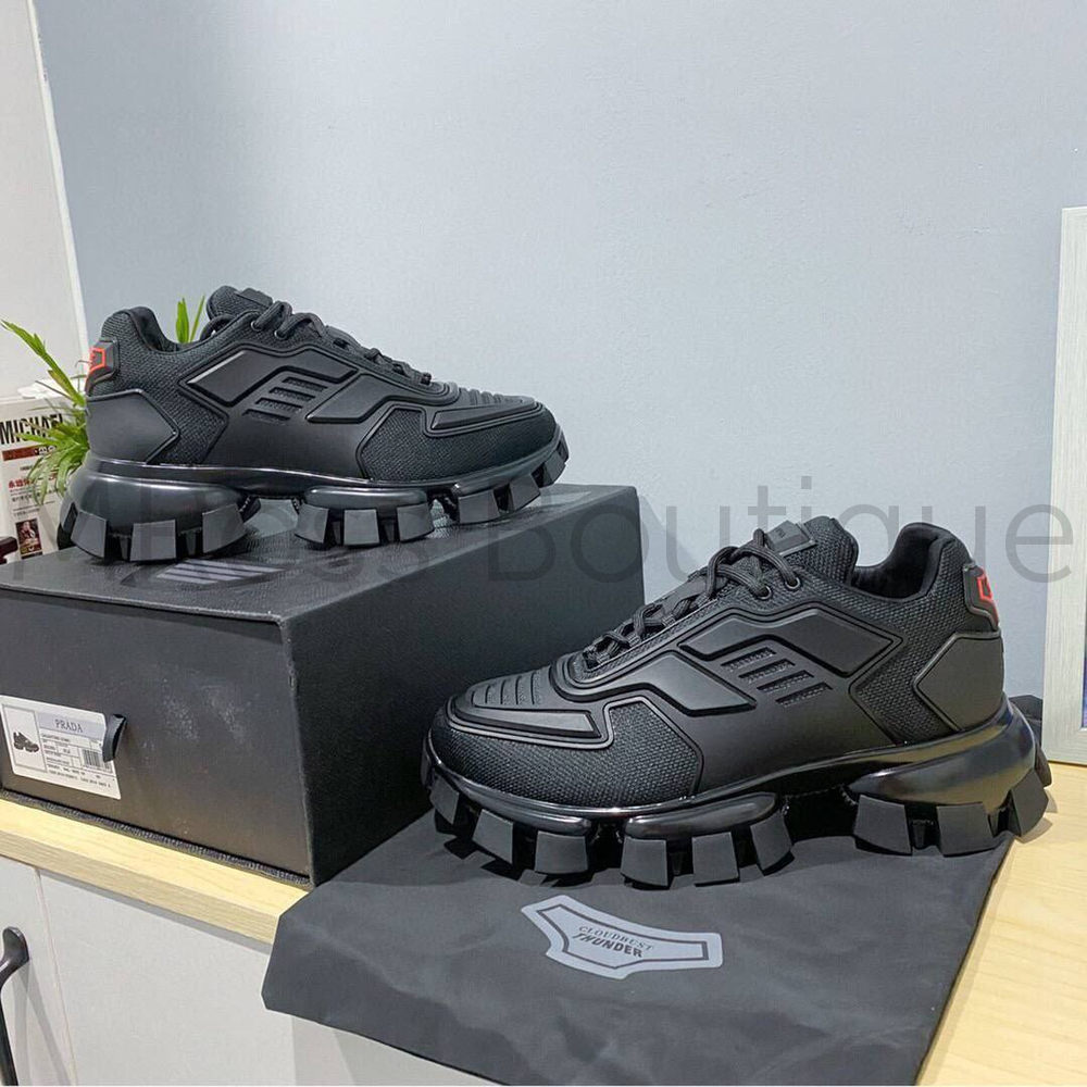 Женские кроссовки Prada Cloudbust Thunder черного цвета на высокой подошве