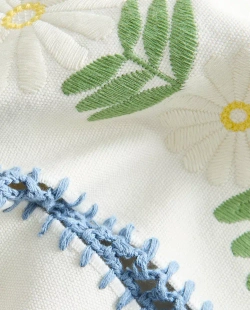 ZARA HOME СКАТЕРТЬ С КОНТРАСТНОЙ ВЫШИВКОЙ, ЭКРЮ