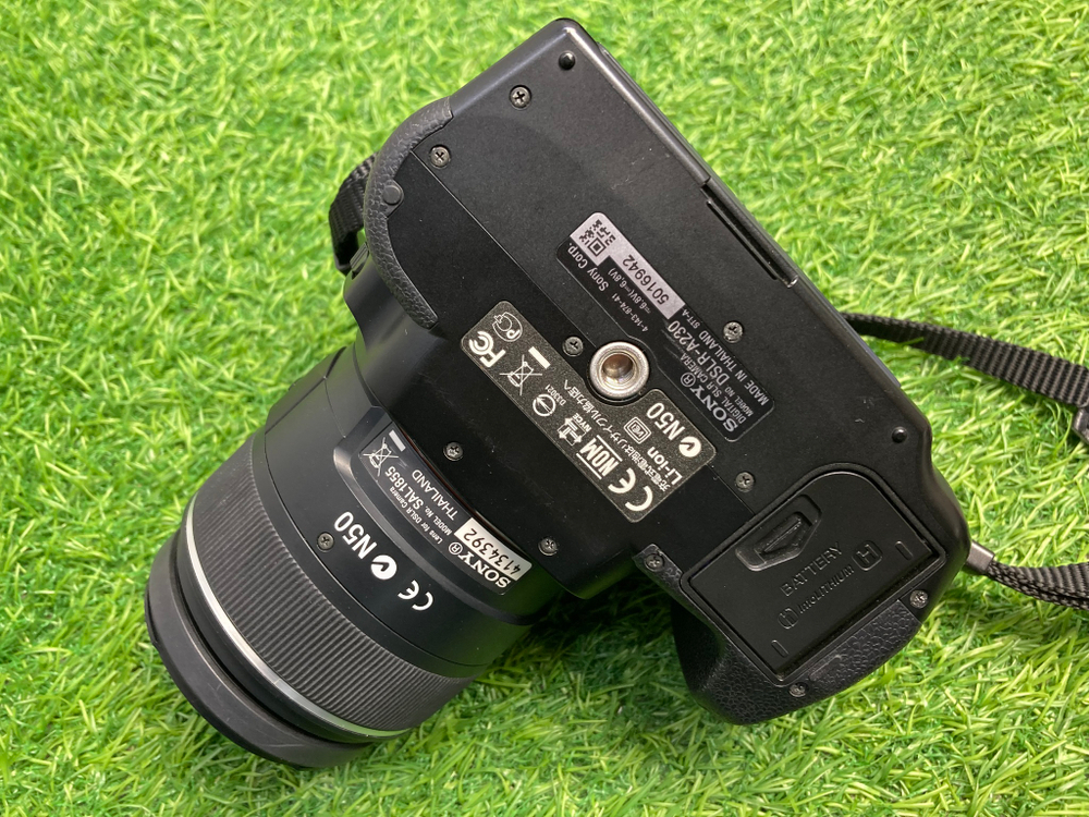 Sony A230 + 18-55mm (6.300 кадров)