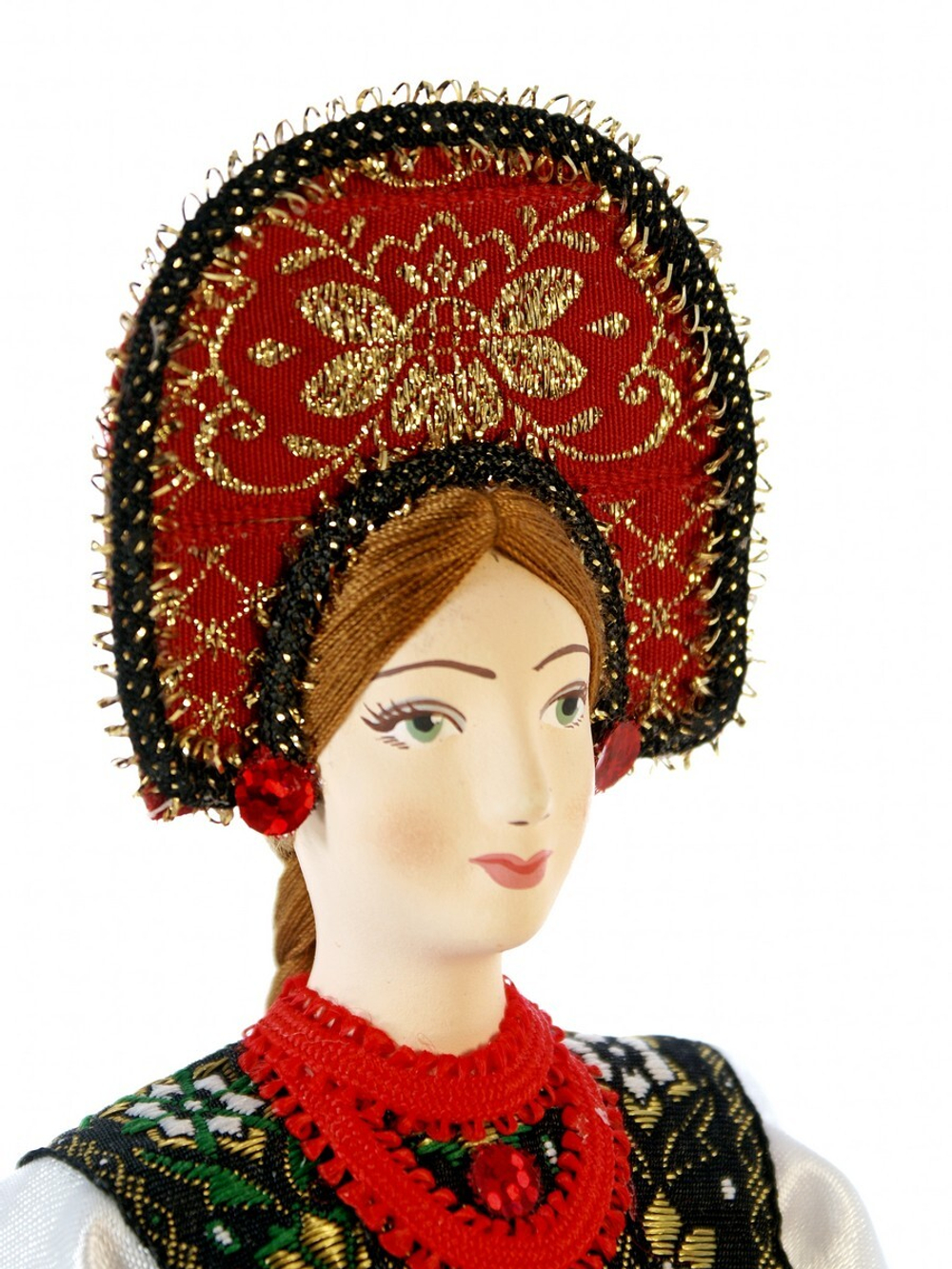 Кукла коллекционная в девичьем праздничном костюме