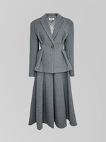 Костюм AS`Kins 245 однотонный утепленный из приталенного пиджака и юбки