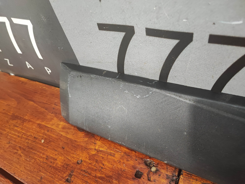 Молдинг двери задней левой Kia Rio 4 X-Line 17-нв Б/У Оригинал 87723H0500