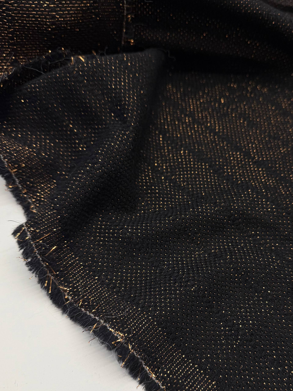 Шерсть костюмно плательная с хлопком и люрексом черная