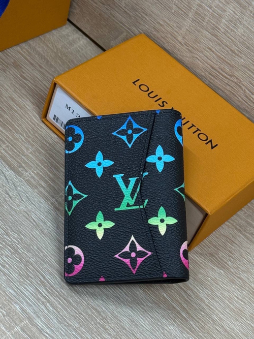 Визитница Louis Vuitton